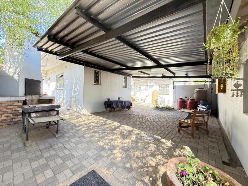 5 Bedroom Property for Sale in Amandelrug Western Cape